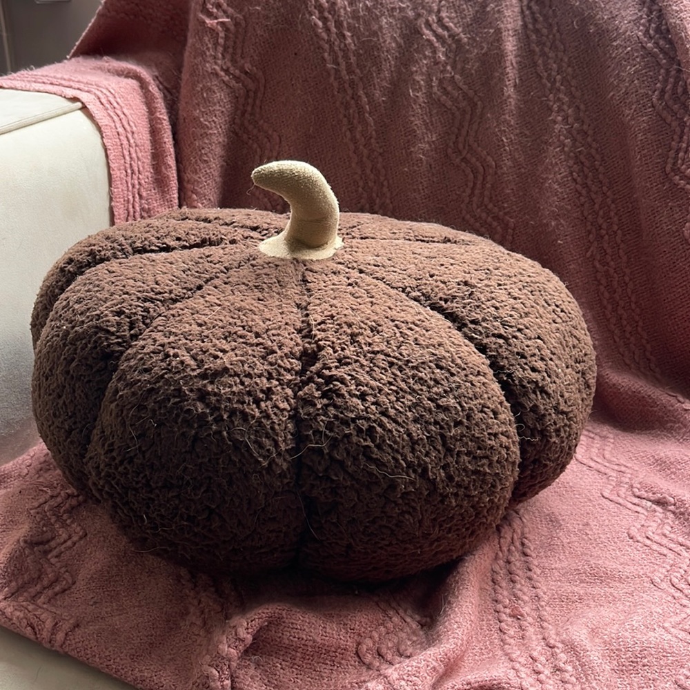 Large brown pumpkin pillow (16”)